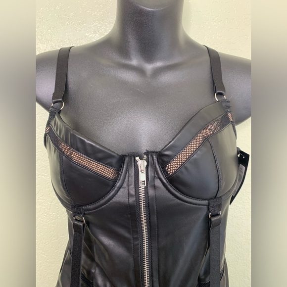 Fredericks Faux Leather Zip Up Corset Mesh Cups Garter Straps Size Small - Picture 5 of 8